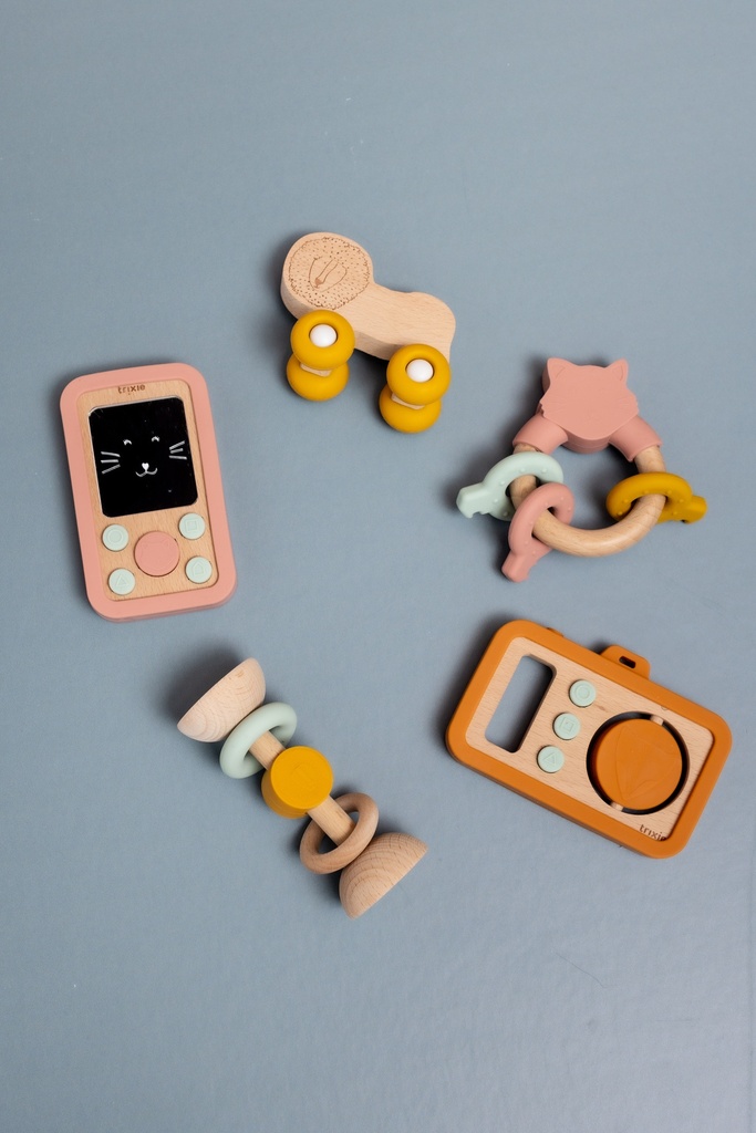 Wooden baby phone with silicone