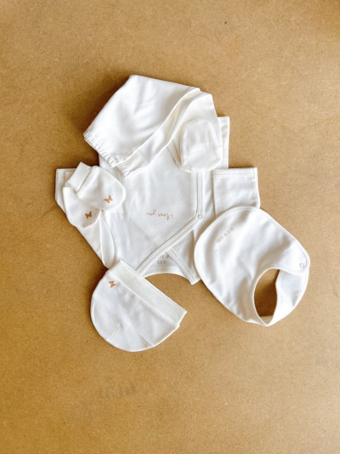 Newborn set i love you