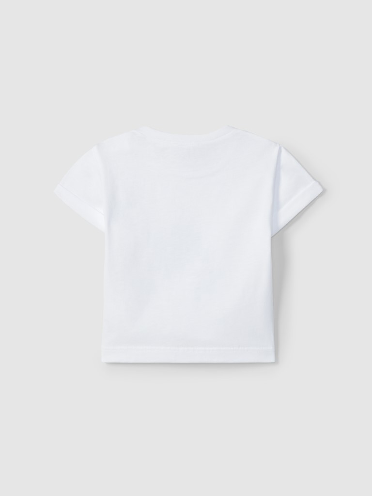 T-shirt sailing club