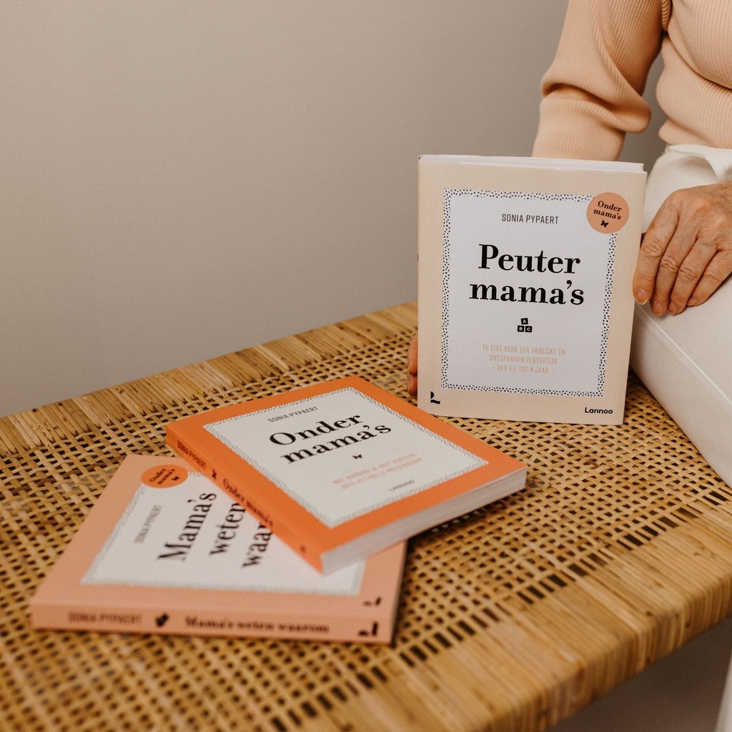 De volledige boekenreeks: Onder mama’s + Peutermama’s + Mama’s weten waarom