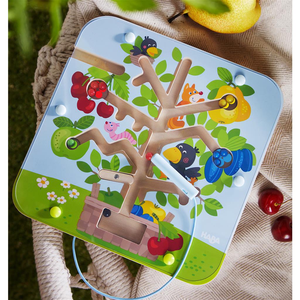 Magnetic game orchard