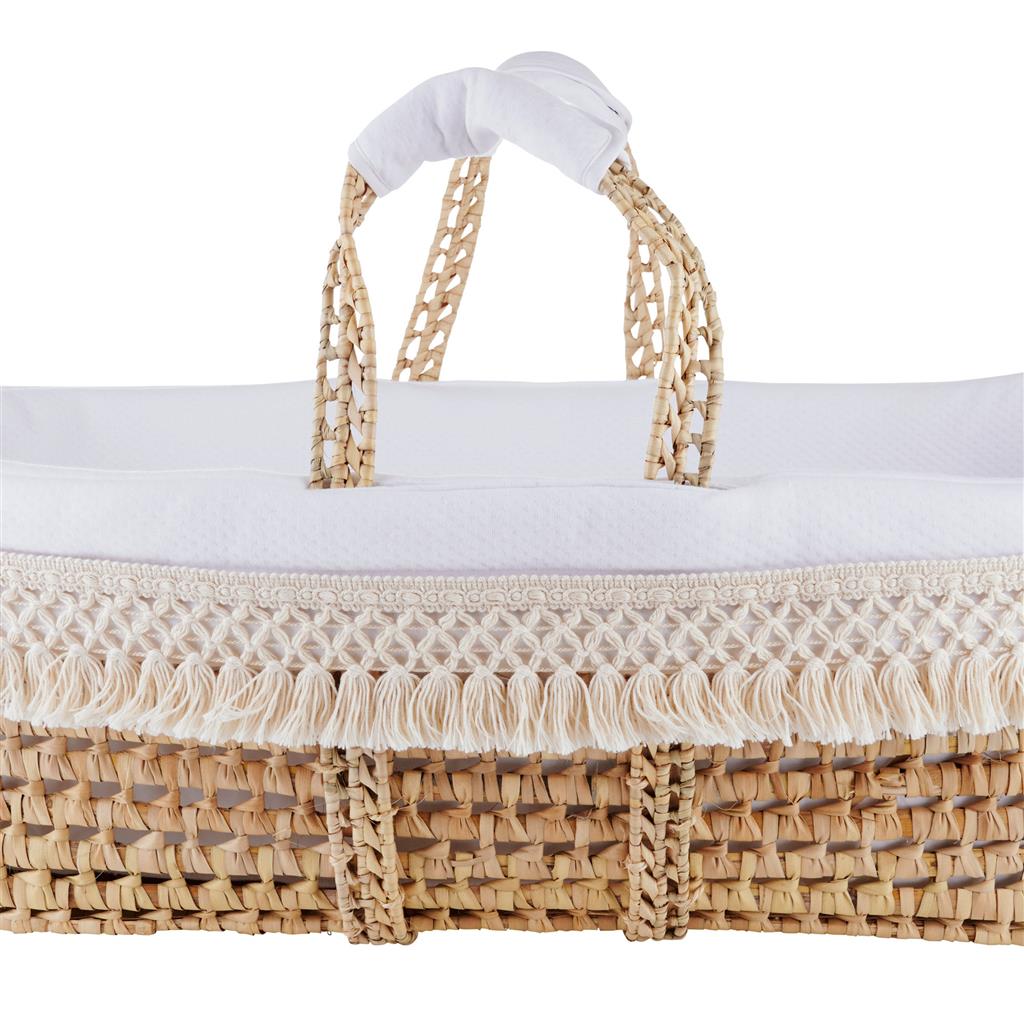 Wicker travel cradle