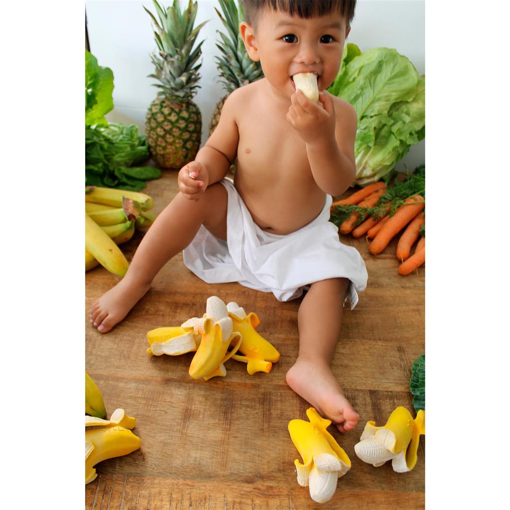 Banana teething ring