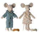 Mommy and daddy mice in cigar box