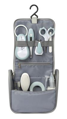 Take-home toiletry bag (9 accessories)