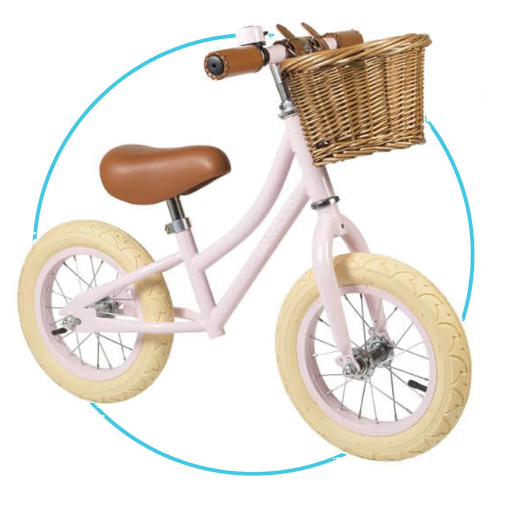 Balance bike first go (pink)