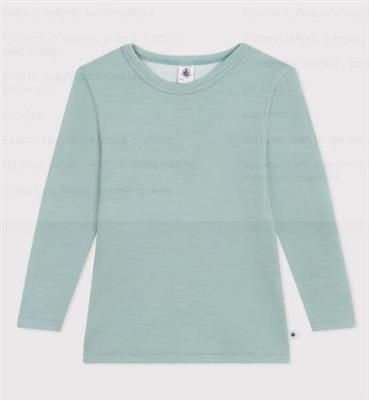 Long-sleeved T-shirt