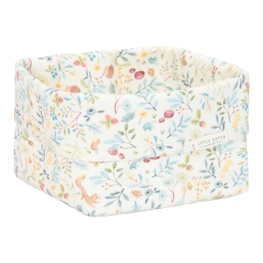 Panier de produits de base petit forest wonders 