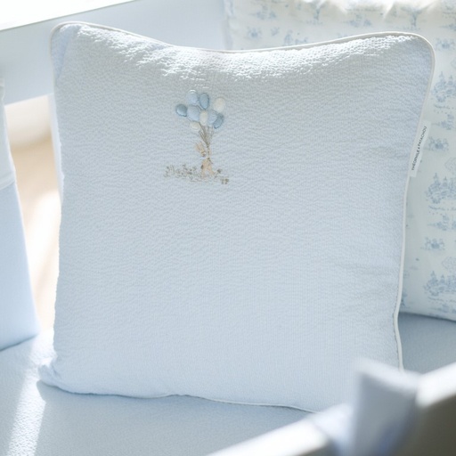 Kussen geborduurd – Lijnen (Pink Garden Party) Light blue 