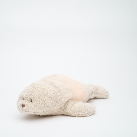 Knuffel zeehond The humming seal 2.0 met licht en geluid sand 