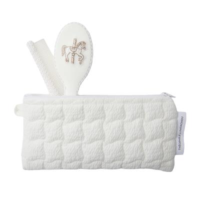 Brush and comb carrousel 