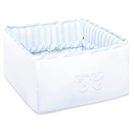 Panier de produits de base bleu ciel 