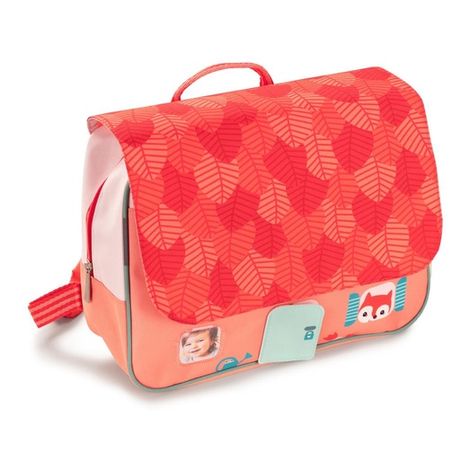 School bag forest house rood 