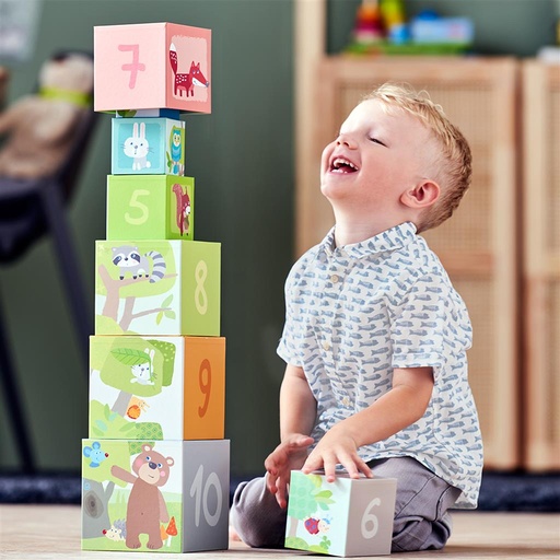 Stacking blocks forest friends  