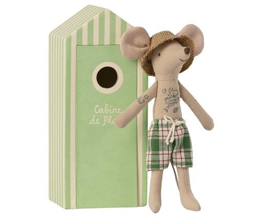 Papa souris de plage dans une cabine de plage  